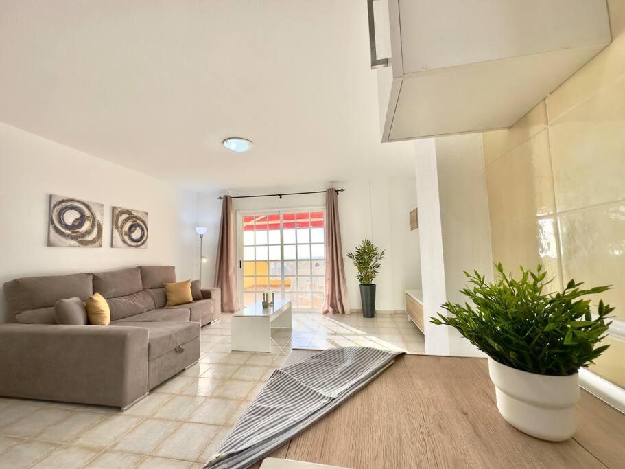Penthouse With Ocean Views - Torviscas Appartement Costa Adeje  Buitenkant foto