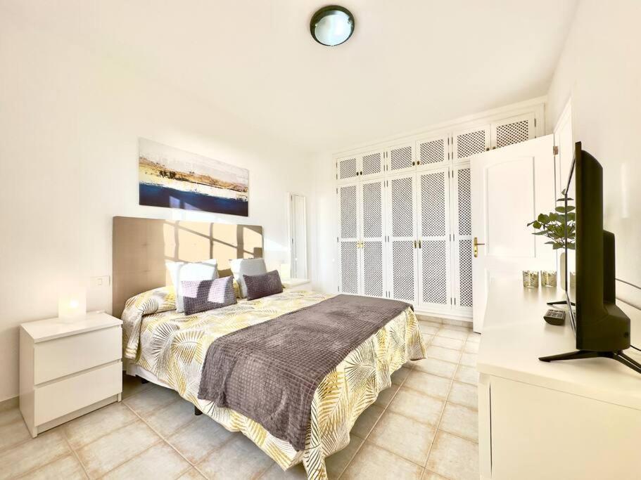 Penthouse With Ocean Views - Torviscas Appartement Costa Adeje  Buitenkant foto