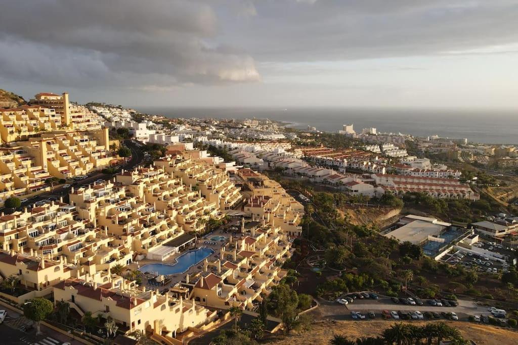 Penthouse With Ocean Views - Torviscas Appartement Costa Adeje  Buitenkant foto