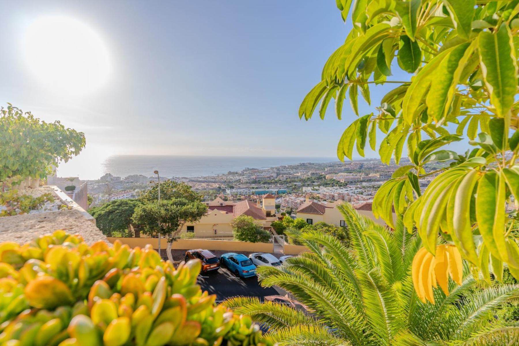 Penthouse With Ocean Views - Torviscas Appartement Costa Adeje  Buitenkant foto